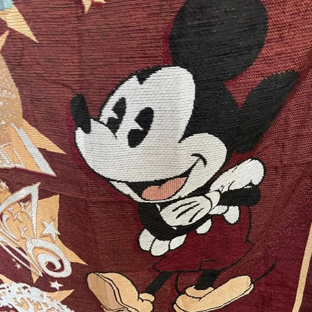 VTG DISNEY PARKS MICKEY MOUSE KNITTED THROW BLANKET 50’ by 60’ MADE IN‎ USA